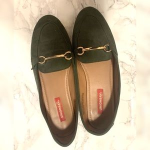 Unionbay Hunter Green Loafers 7.5M Women’s